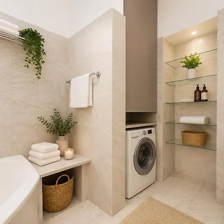 Διαμέρισμα Charming Two-bedroom By Parizska